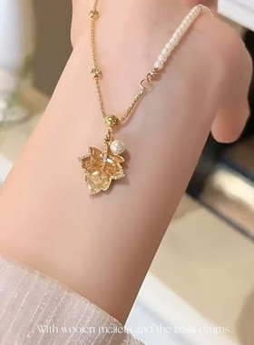 合金项链 秋冬轻奢枫叶珍珠项链气质小众百搭时尚精致锁骨链