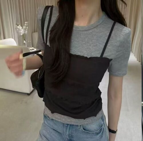90311洋洋夏季新款韩系时尚拼接波浪边假两件正肩短袖T恤女大版
