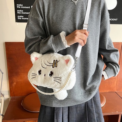 2025新款白色毛绒毛毛包