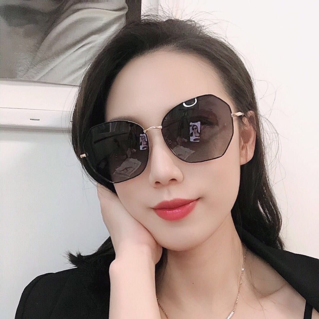 女士眼镜时尚太阳镜女大框ins防紫外线韩版网红大脸圆脸显瘦墨镜
