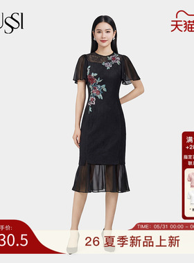 SUSSI/古色商场同款黑色圆领刺绣时尚洋气鱼尾连衣裙