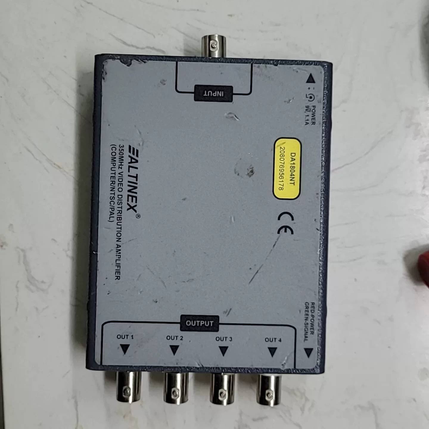 可议价手一台 ALTINEX 350MHz 视频分配放大器，型号
