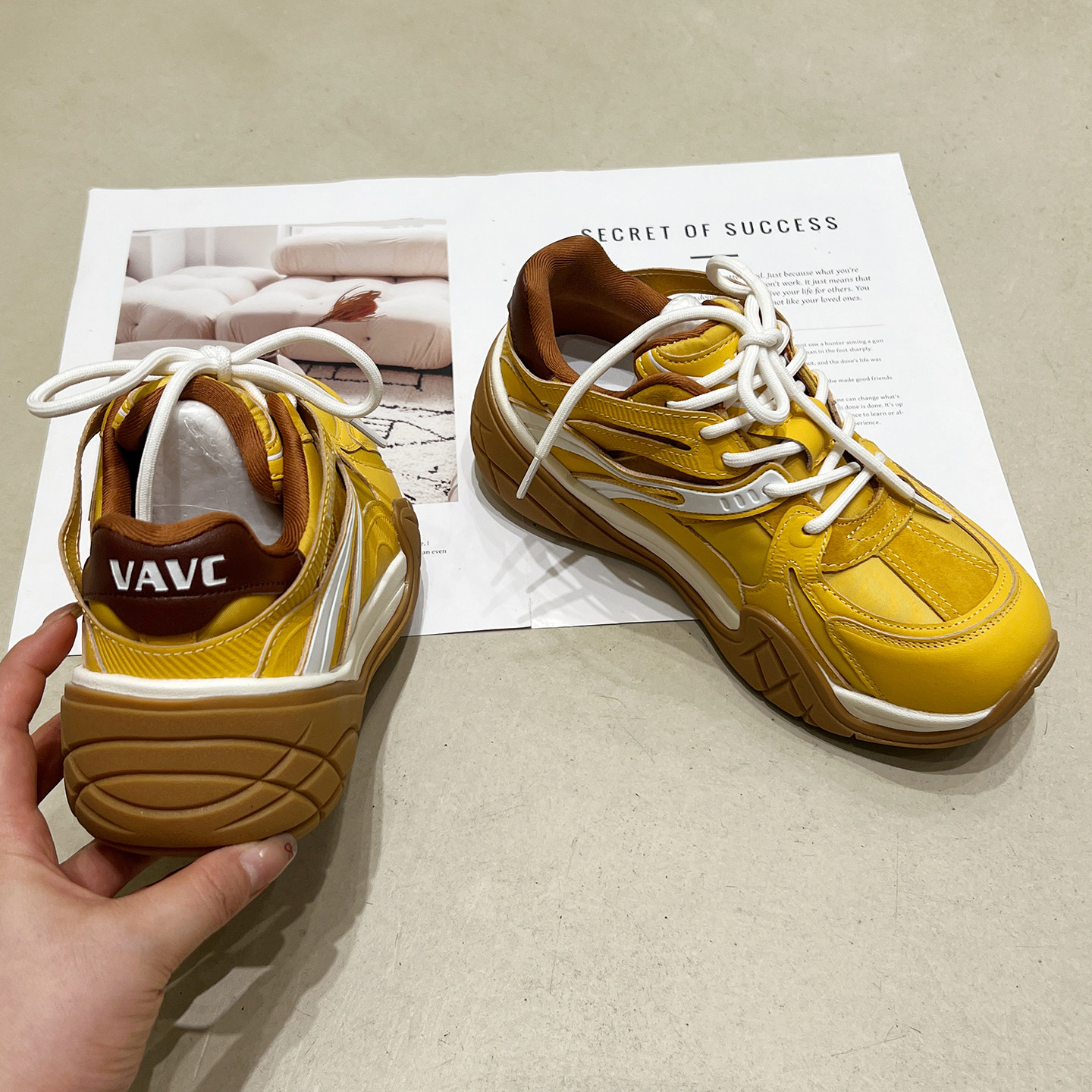 黄色厚底老爹鞋女真皮2025秋新款韩版百搭增高拼色休闲运动板鞋潮