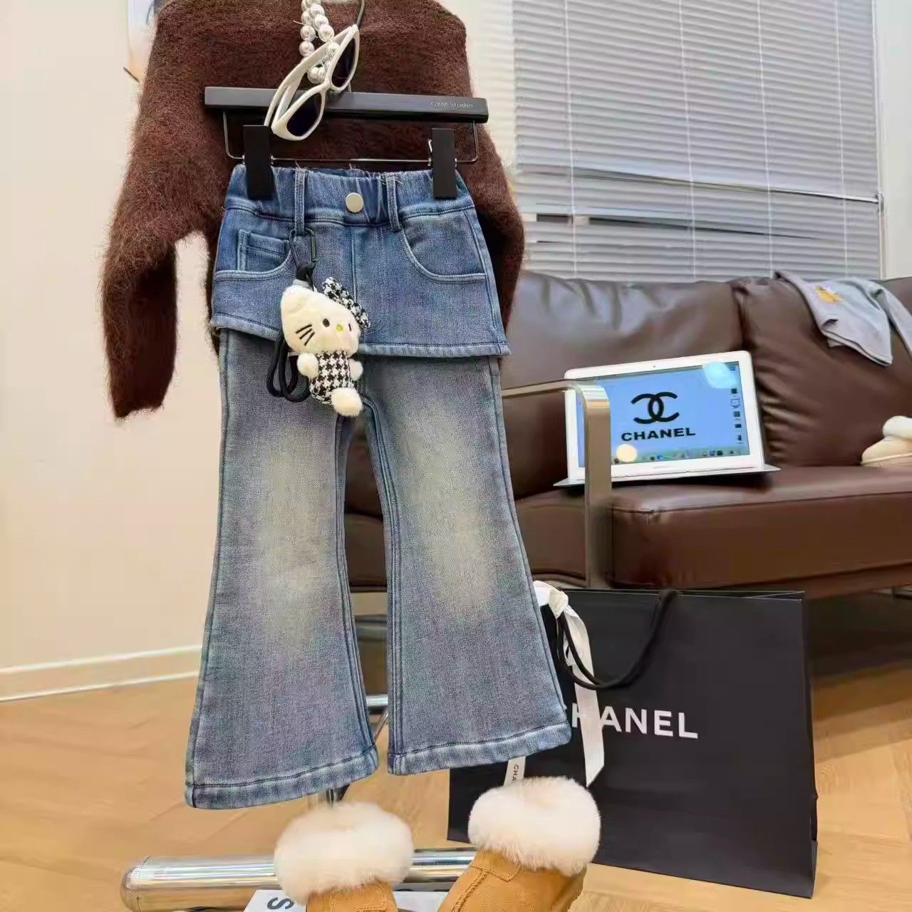 女童一体绒牛仔裤秋冬款2025新款儿童加绒微喇裤子洋气修身喇叭裤,童装/婴儿装/亲子装,裤子,淘宝优惠券,粉丝福利购,淘宝优惠卷