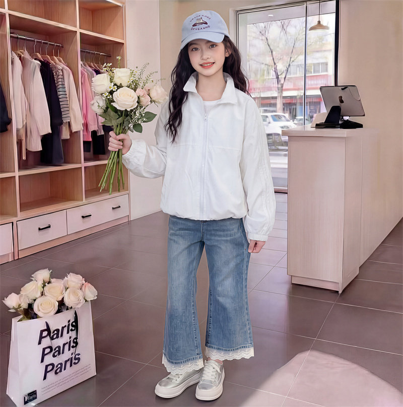女童春装外套2026新款儿童韩系白色夹克薄款冲锋衣女孩防晒服上衣图片