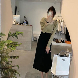 秋冬装2025年新款法式赫本风套装时尚高端气质范黑色连衣裙子