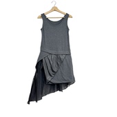 圣迪折扣女装 复古潮流黑灰撞色不规则裁剪拼接礼服裙背心连衣裙