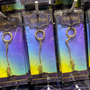名创优品哈利波特系列光轮2000飞天扫帚钥匙扣