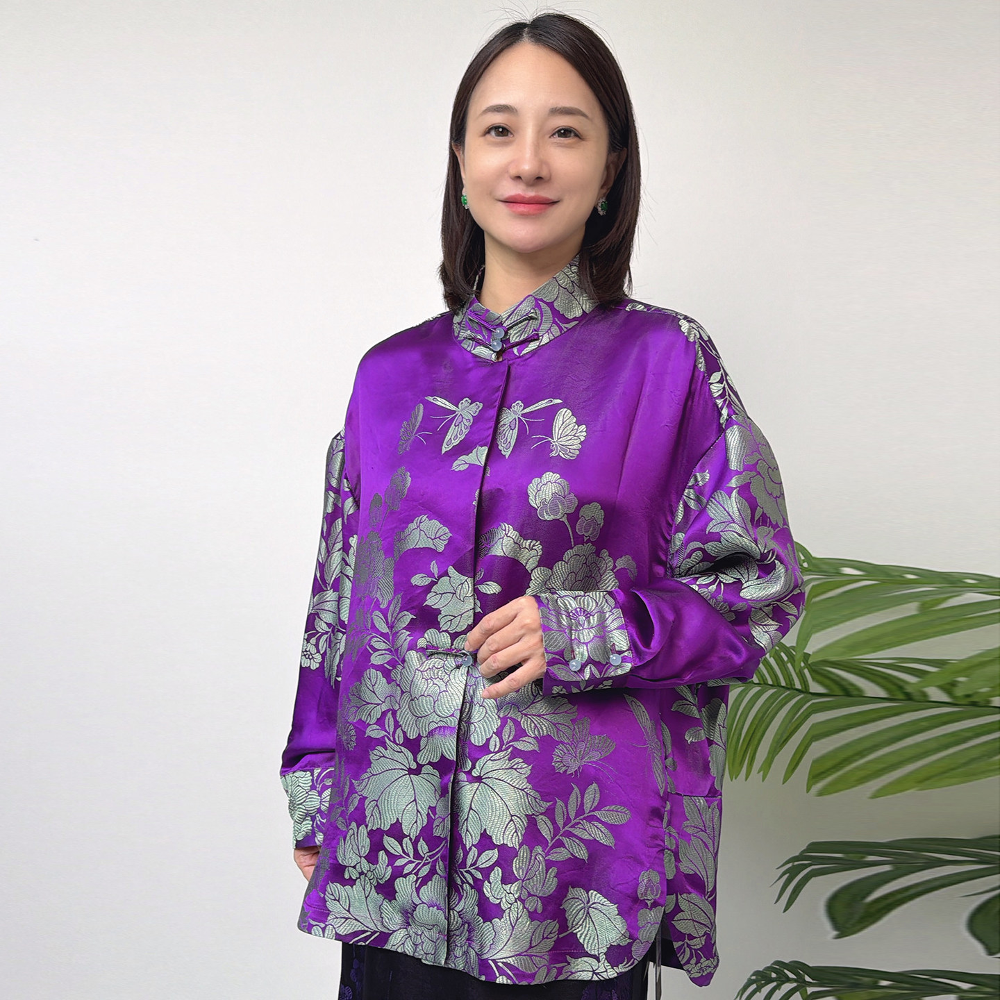 新中式复古立领花卉刺绣上衣女中国风丝绸衬衫