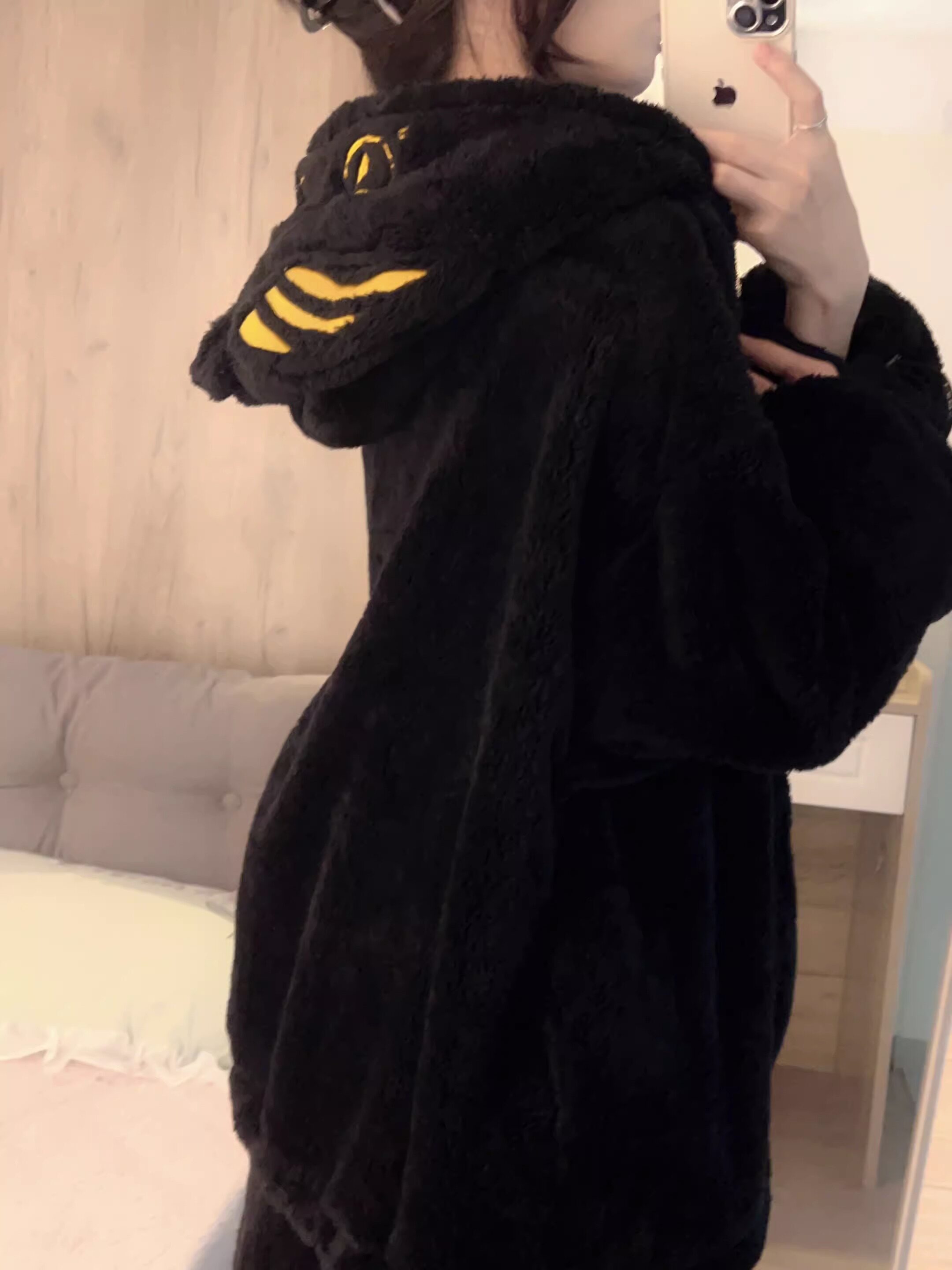 CARTOON CAT CORAL VELVET PAJAMAS WOMENS PLUSH THICKENED WINTER NEW BLACK PLUSH LOUNGEWEAR SET CAN BE WORN OUTSIDE