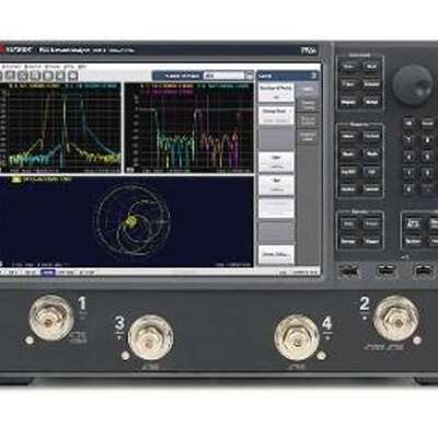 Keysight N5221B PNA 微波网络分析仪，900 Hz/10 MHz 至