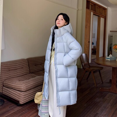 90白鸭绒2025新款泡芙羽绒服女