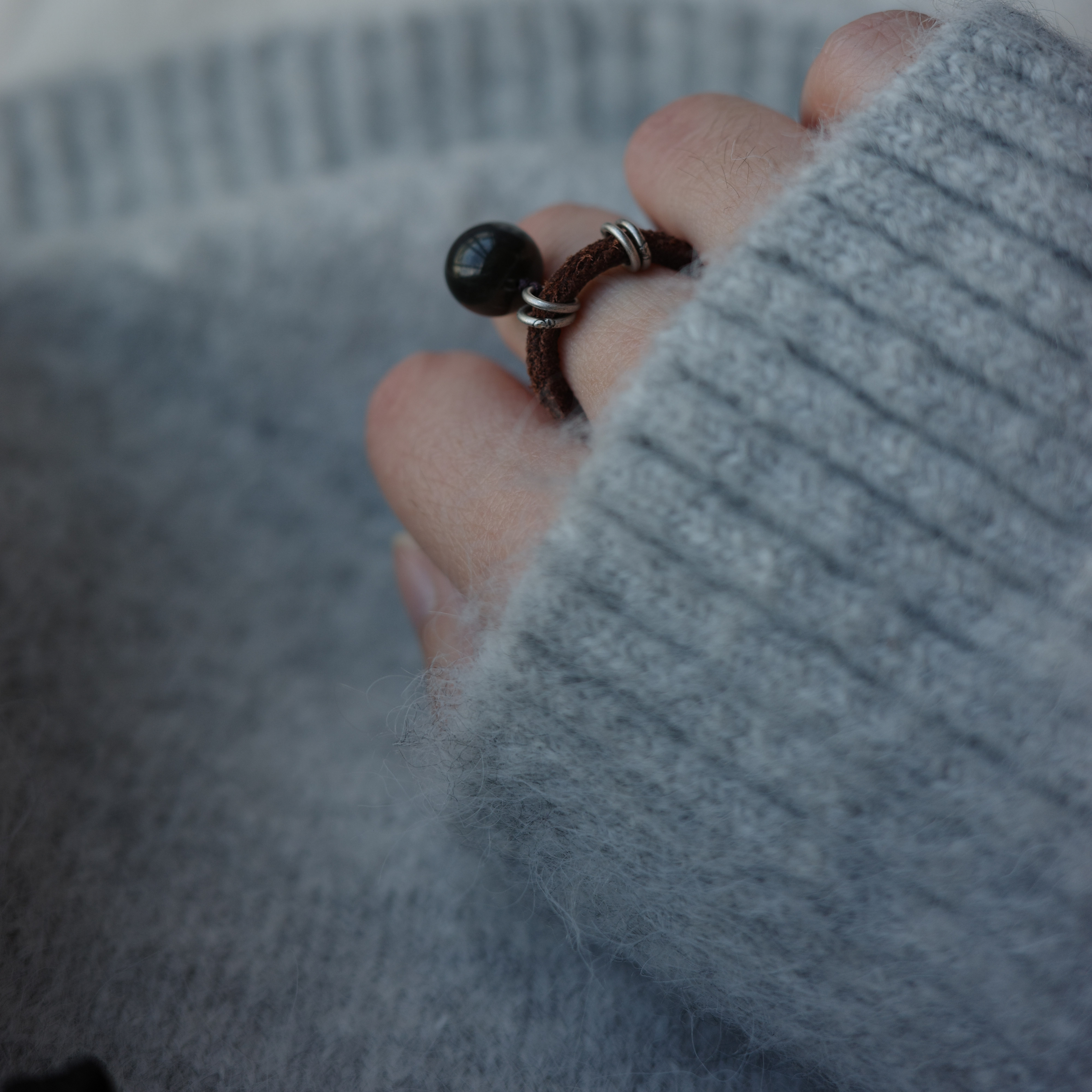 大仙的串儿《风卷金沙》新疆和田玉牛皮戒指青花川料南红戒指