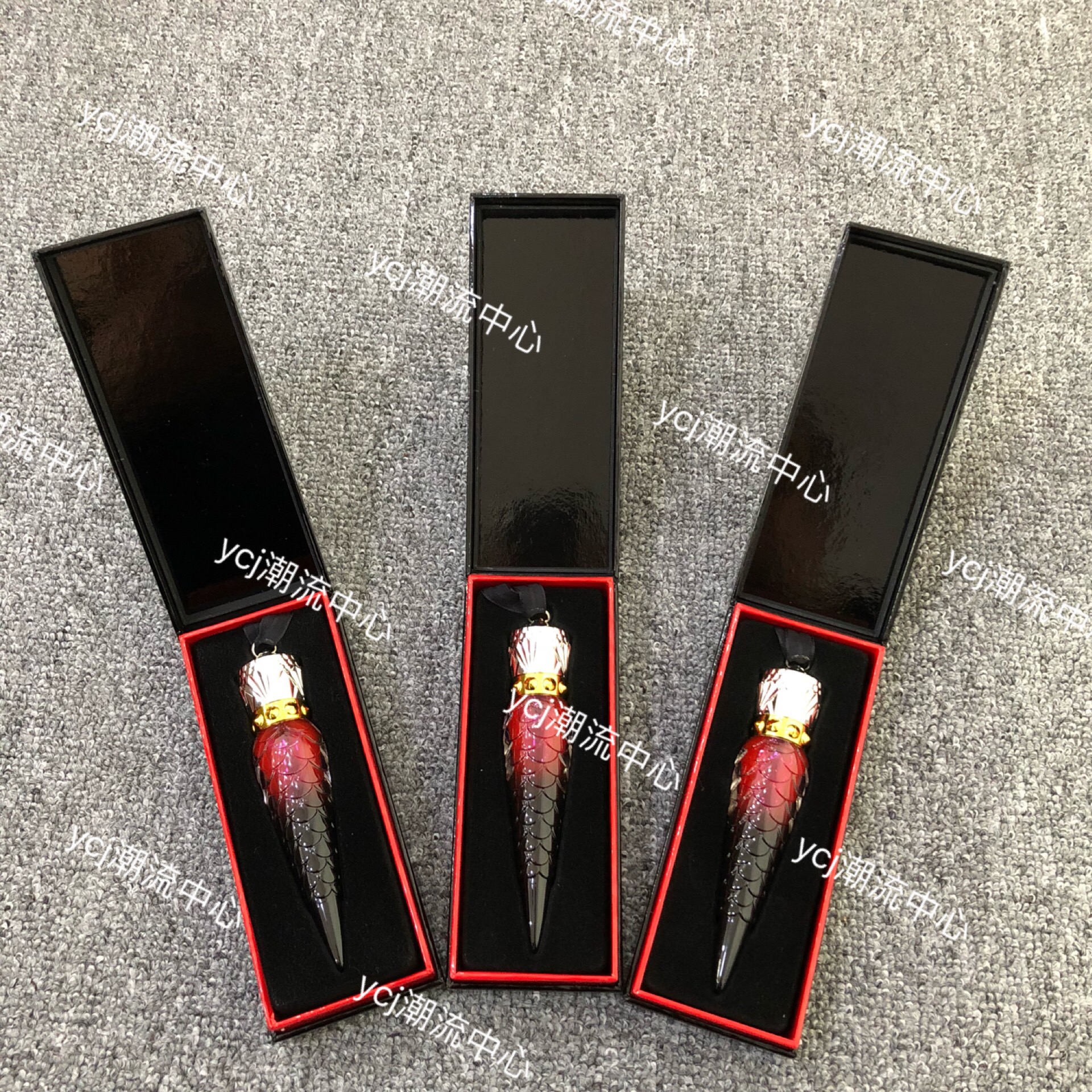 ÏÖ»õ18ÄêÐÂÆ·ÏÞÁ¿Christian Louboutin CLÂܲ·¶¡²£Á§ºìºÚ½¥±ä´½ÓÔ