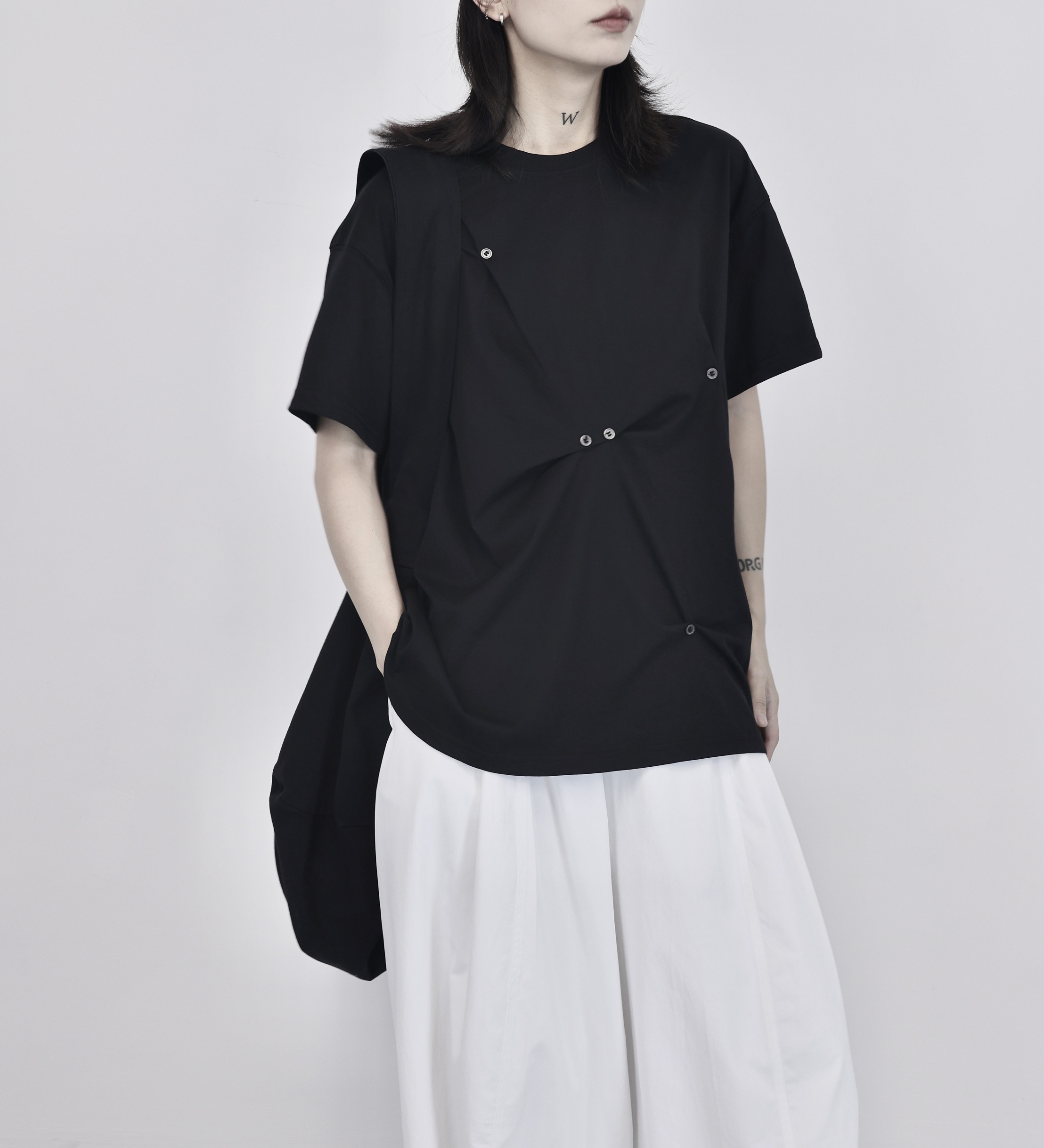 设计款短袖T恤女印花图片
