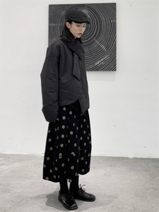 2188P215暗黑羽绒服 冬季新款加厚图片