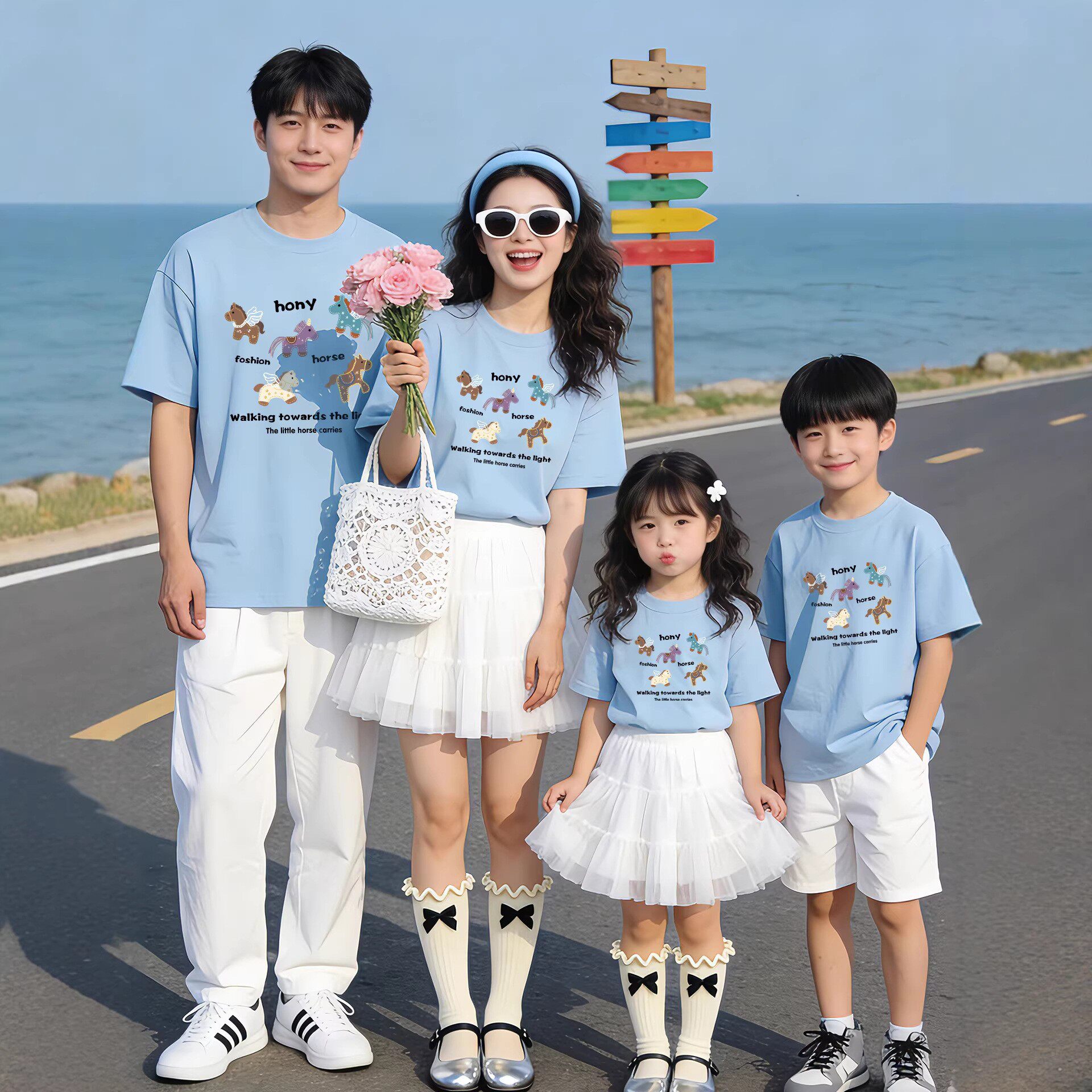 夏季天蓝卡通亲子短袖T恤