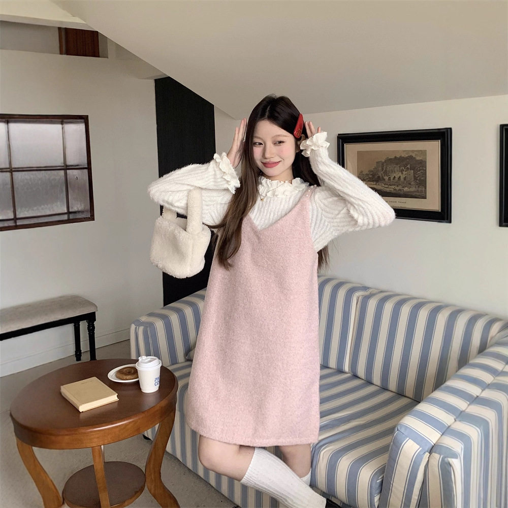 实拍！2025秋季新款甜美毛呢吊带连衣裙+加绒木耳边圆领打底套装