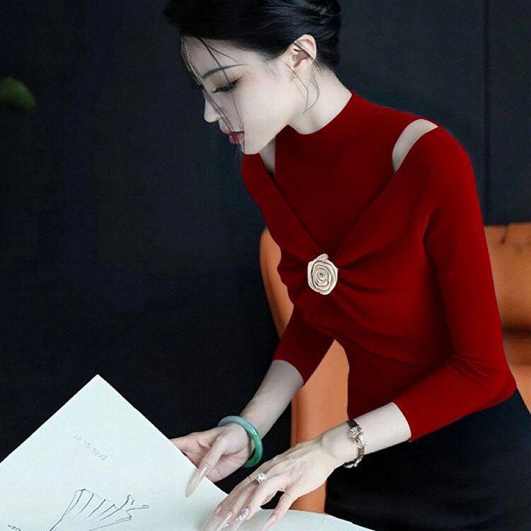 别致红色显胸针织衫上衣女秋冬新款法式气质修身显瘦毛衣假两件装