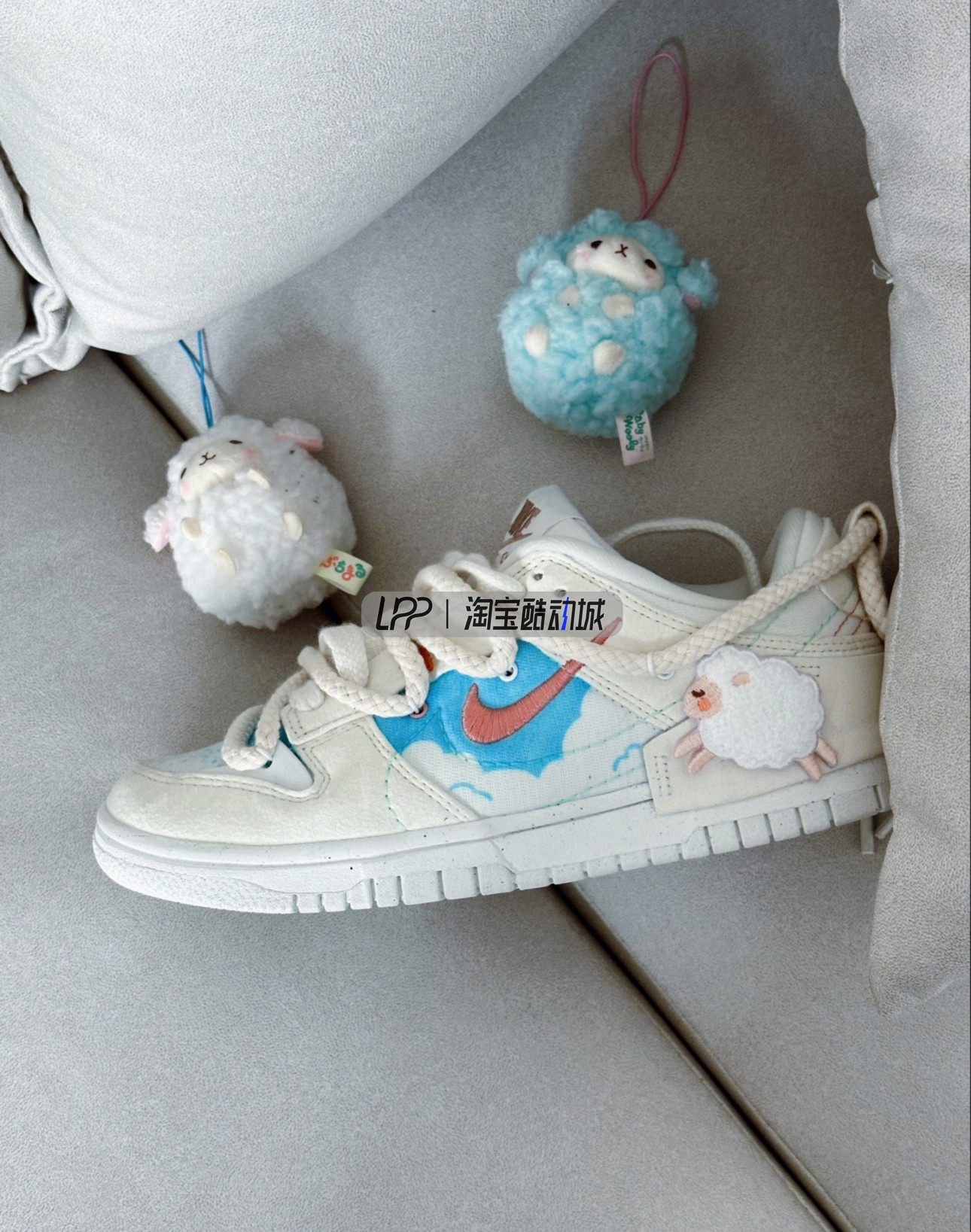 LPP定制球鞋 Nike Dunk Low 小羊刺绣蓝天白云解构风低帮潮流板鞋