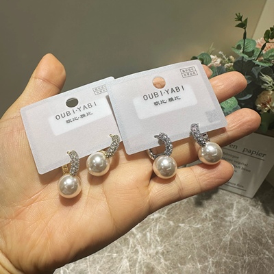 耳扣欧比·雅比珍珠法式