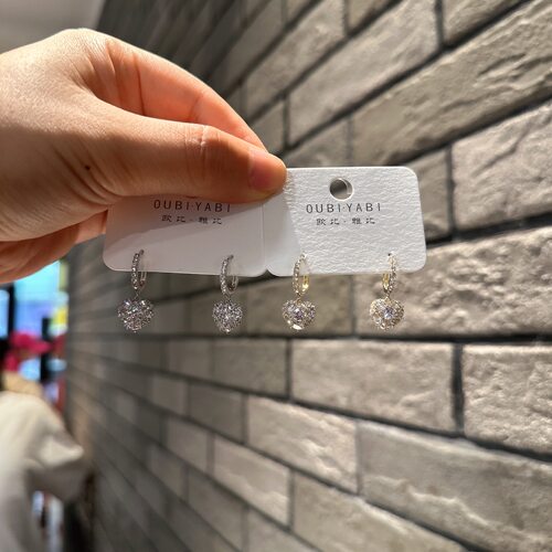 欧比雅比轻奢时尚爱心耳扣