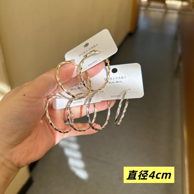 欧比雅比通勤耳饰精致百搭时尚高级感温柔可爱法式耳圈耳环52584