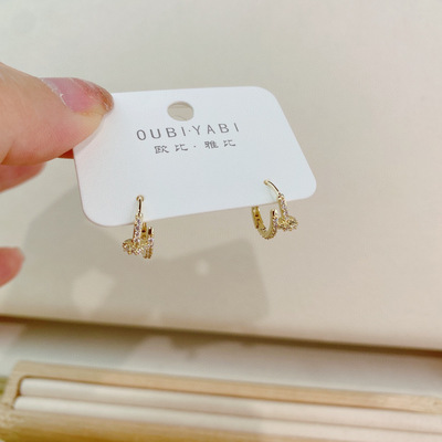 欧比雅比合金镀金气质百搭耳环