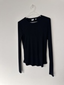 sunday 女美式 best aritiza 圆领长袖 白色打底衫 修身 显瘦打底上衣