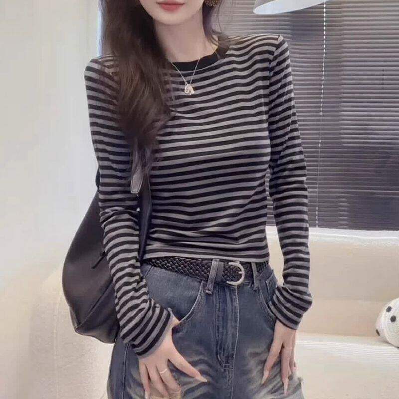 早秋薄款长袖条纹上衣女小个子短款修身内搭打底衫T恤洋派百搭体