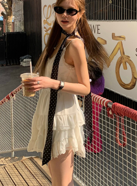 Yilann一澜白色蕾丝吊带连衣裙女2025春秋季高级设计感韩版a字裙