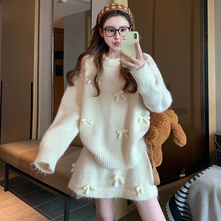 韩系一整套深冬穿搭毛衣套装女2025新款重工蝴蝶结针织短裙两件套