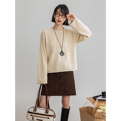 多着绞花圆领卷边羊毛混纺针织衫