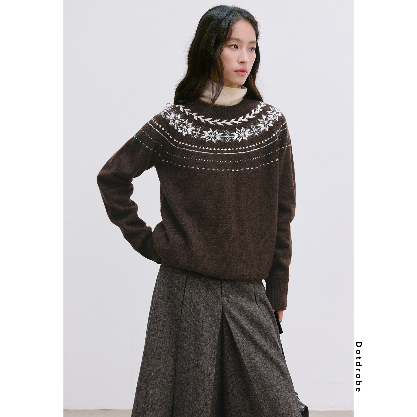 Dotdrobe多着 羊驼羊毛混纺 复古费尔岛圆领套头毛衣女秋冬针织衫