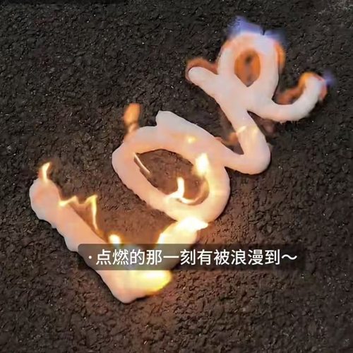 雪花喷雾可点燃仿真雪花人造喷雪罐泡沫白色飞雪手喷雪花喷雾装饰