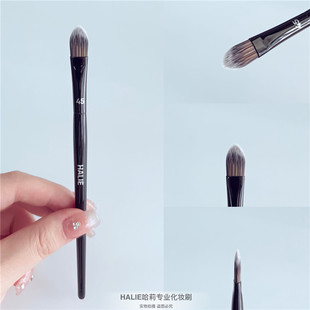 新款带盖子45号超薄扁头三角遮瑕刷眼下黑眼圈遮瑕提亮化妆刷