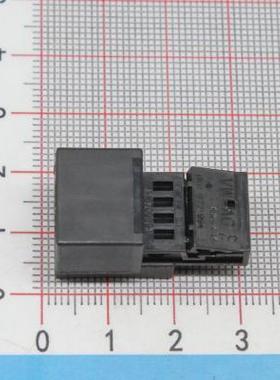 1-1670989-1  泰科原装接插件连接器 现货