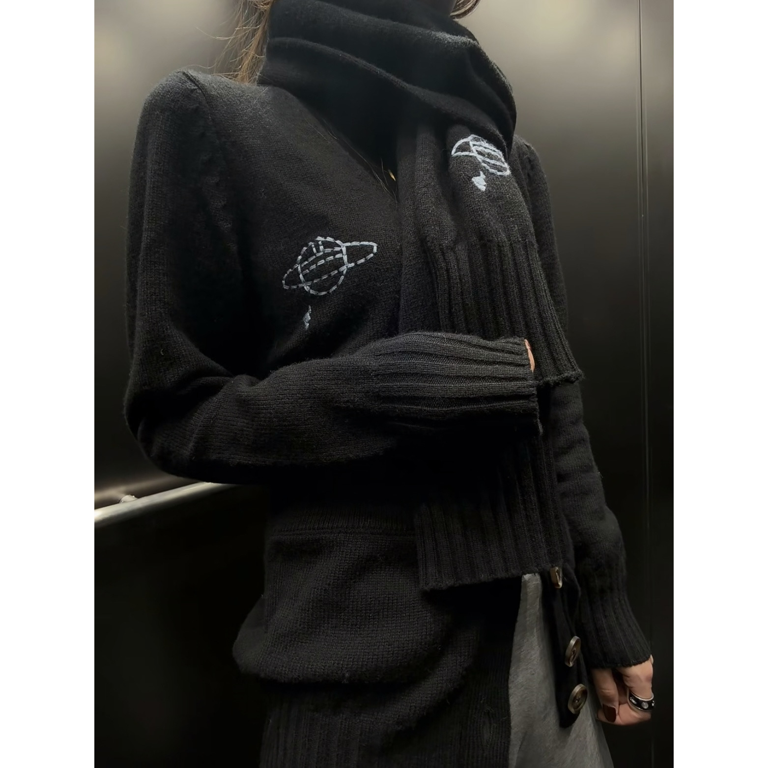 客订土星刺绣针织开衫外套女