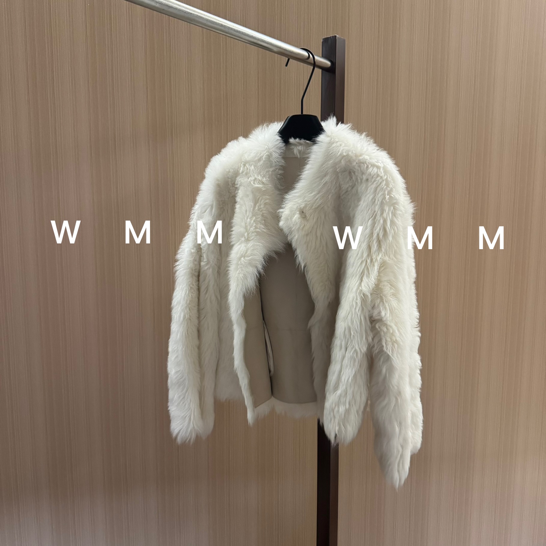 WMM白短款拖卡真皮毛一体立领轻奢风气质女秋冬新款时尚气质大气