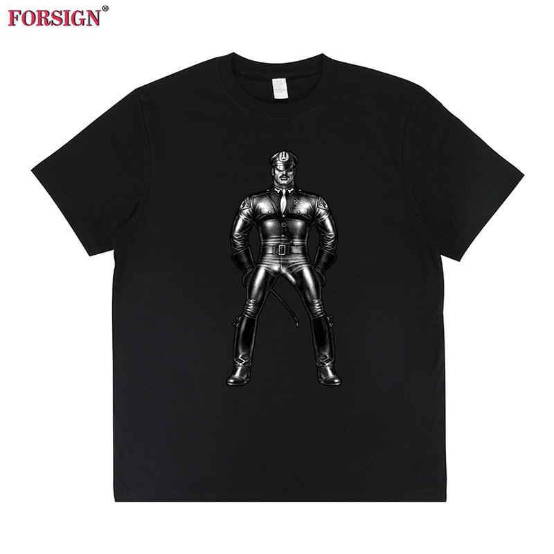 芬兰的汤姆tom of finland短袖t恤卡通浪漫艺术休闲角色皮鞭涂鸦