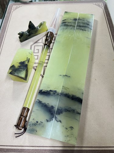 正品岫玉水墨镇尺镇纸压尺 岫岩玉水墨镇尺镇纸文房四宝印章毛笔
