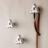 轻奢派奶酪有趣挂钩可爱创意装 饰入户玄关门口免打孔陶瓷卡通墙上