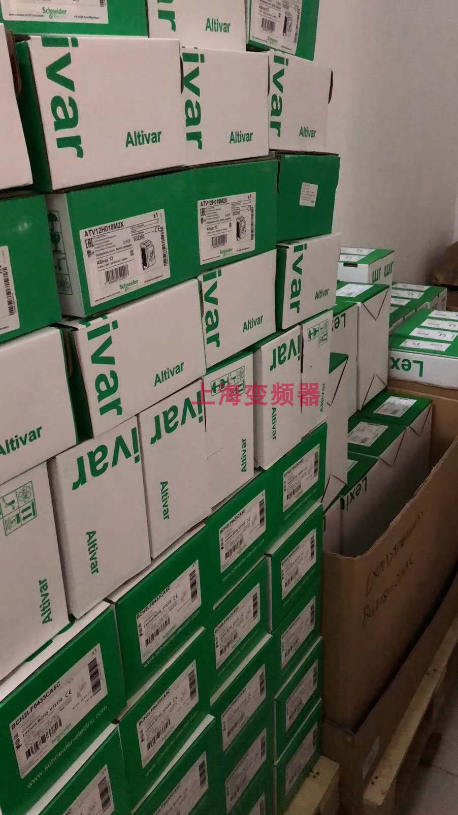 BCH16HD02332A5C2施耐德伺服电机