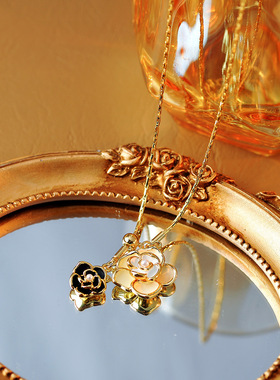 轻奢黑白山茶花珍珠吊坠项链高级感温柔锁骨链小众气质百搭颈链潮