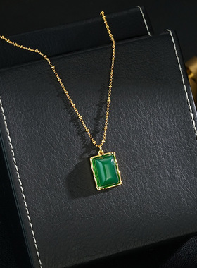 简约绿色天然石方形吊坠项链轻奢气质小清新显白毛衣链独特锁骨链