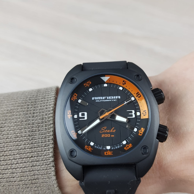 两栖蛙人自动机械防水夜光男表