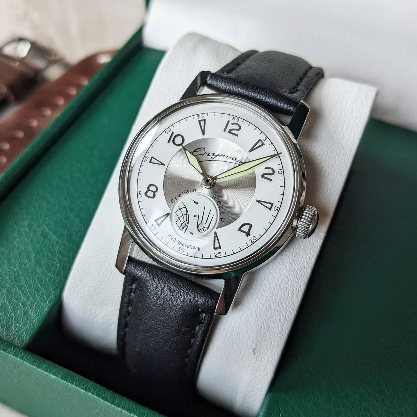 苏联库存手表小表盘老表小三针机械复古男女表新收藏人造卫星秒针