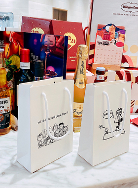 M家ins风高颜值乳白小号礼品袋史努比口红首饰化妆品礼物包装袋