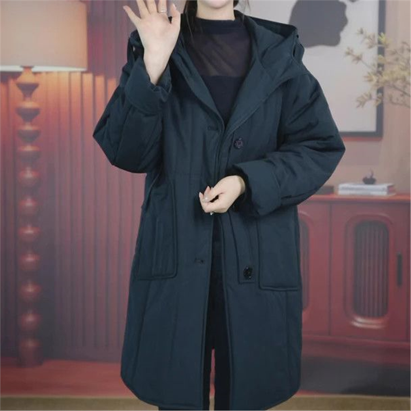 2025新款今年流行爆款中年女士妈妈装定制黑色显瘦时尚大衣