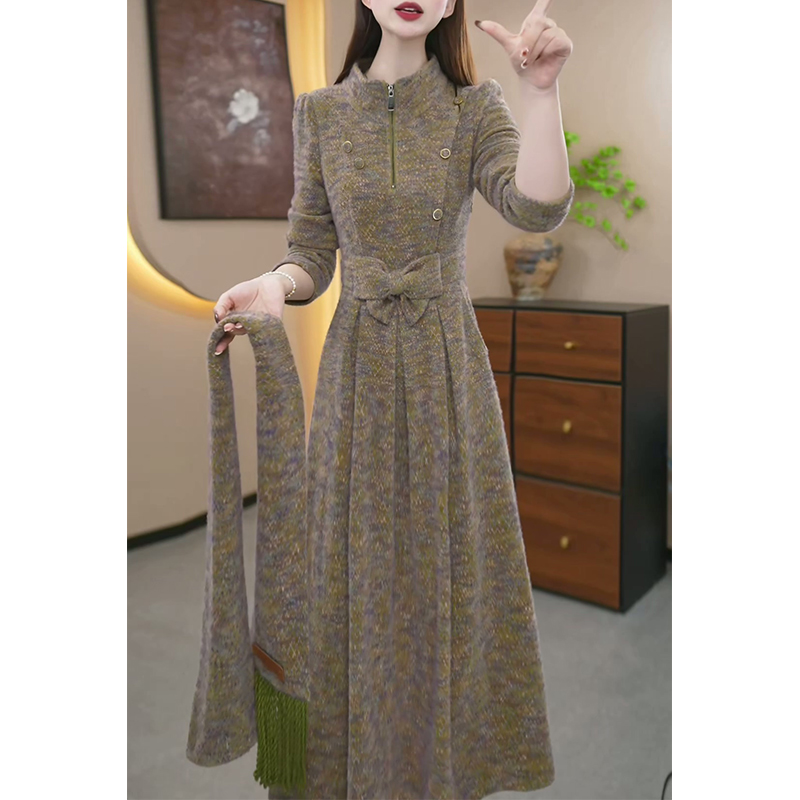 十三行长袖配大衣两件套连衣裙女2025秋冬新款妈妈加厚围巾领裙子